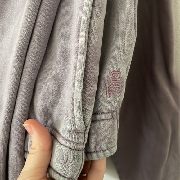 Aritzia sweatsuit in storm purple - Picture 4 of 5